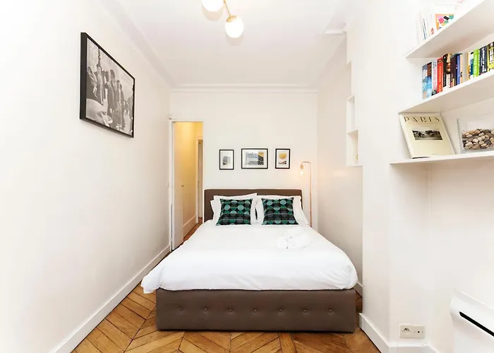 Bnbnova - Notre-dame - 1br With Balcony *